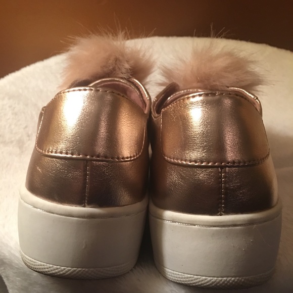 Ladies Platform Pom Pom Sneaker - Picture 5 of 6